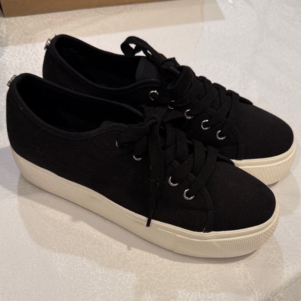 Steve Madden Platform Black Sneakers— ELORE Black